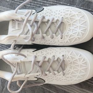 Womans Nike Pickleball shoes